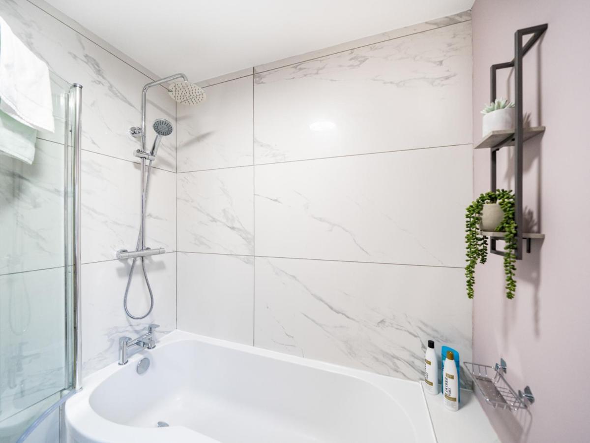 Pass The Keys 58 Lw Ave Stunning 2Br Terrace Top Location Lots Nearby Belfast Dış mekan fotoğraf
